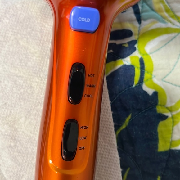 Infiniti Pro Conair Hairdryer - Picture 3 of 9